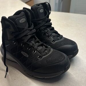 Keen utility mock toe black Boots